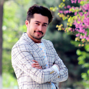 Meet your Posher, Safi